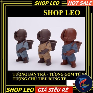 Tượng chú tiểu đứng tè - gốm tử sa- phụ kiện bàn trà - phong thủy