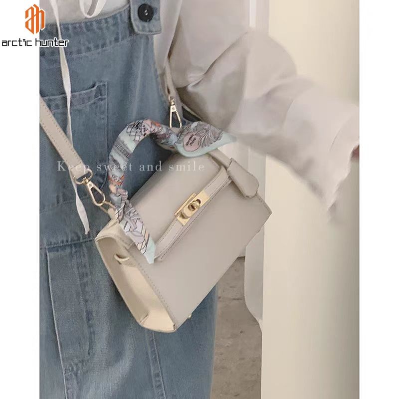 Túi đeo chéo Arctic Hunter New Kelly Tote Premium