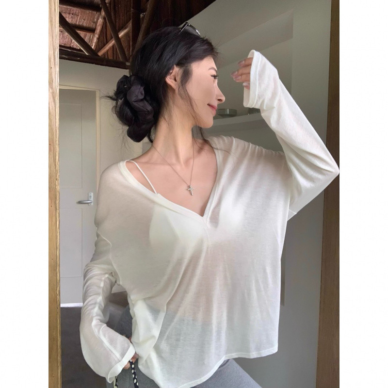 Áo chống nắng lệch vai cổ v Ovesize Top Mỏng Tay Dài Phong Cách Mới Thích Hợp Mùa Hè | BigBuy360 - bigbuy360.vn