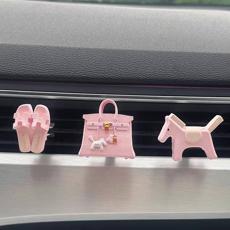 Cute Girl Car Aromatherapy Perfume Car Interior Ornaments Exquisite Aromatherapy Decoration Light Pe