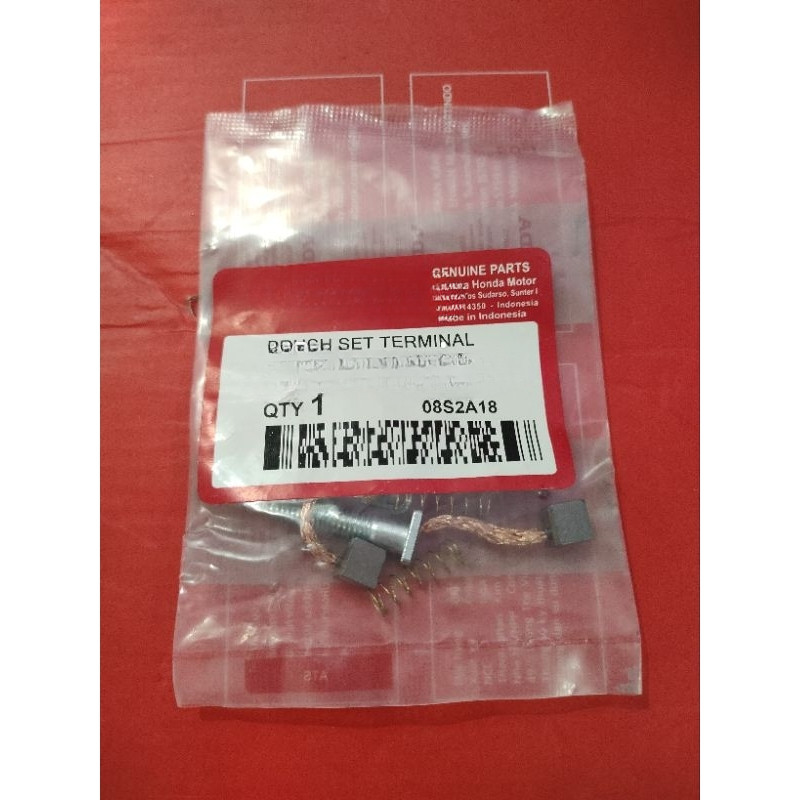 31201-KVS-J01 Bàn chải Carbon CRF150 / Supra GTR / XRM Fi 2018-2020 / CB150R / CBR150 / CB150X