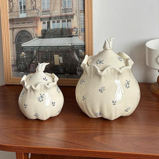 Hũ đựng đồ khô có nắp/ Bình hoa trang trí họa tiết hoa nhí độc đáo sáng tạo chất liệu gốm sứ