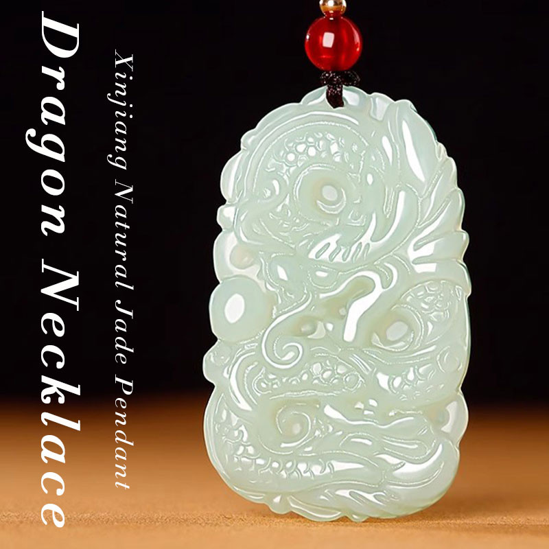 Vòng cổ ngọc bích tự nhiên từ Tân Cương với mặt dây chuyền theo cung hoàng đạo hình rồng, phù hợp cho cả nam và nữ