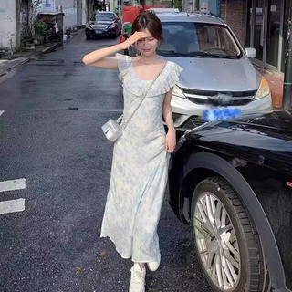 Váy 2 dây Váy trễ vai Váy đi biển Váy cottagecore Đầm dài Hoa Pháp Nhỏ Tay Bay Cổ Vuông Đầm Nữ Mùa Hè 2024 Phong Cách Mới Ôm Phù Hợp Với Kỳ Nghỉ Váy Dài