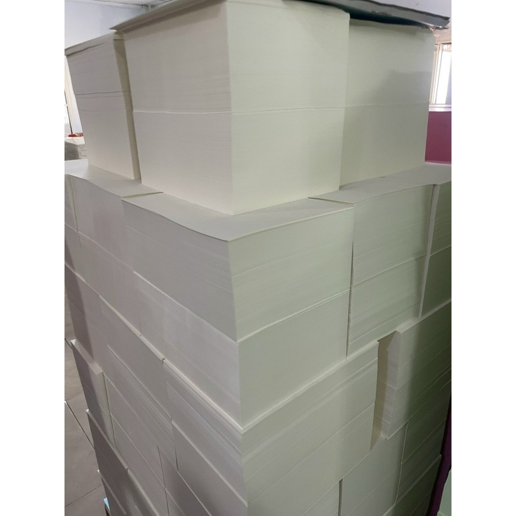 Giấy A4 Màu Kem, Ngà Vàng. Vàng Nhạt. Định lượng 60gsm và 70gsm. Dùng trong in ấn, văn phòng. 400 tờ
