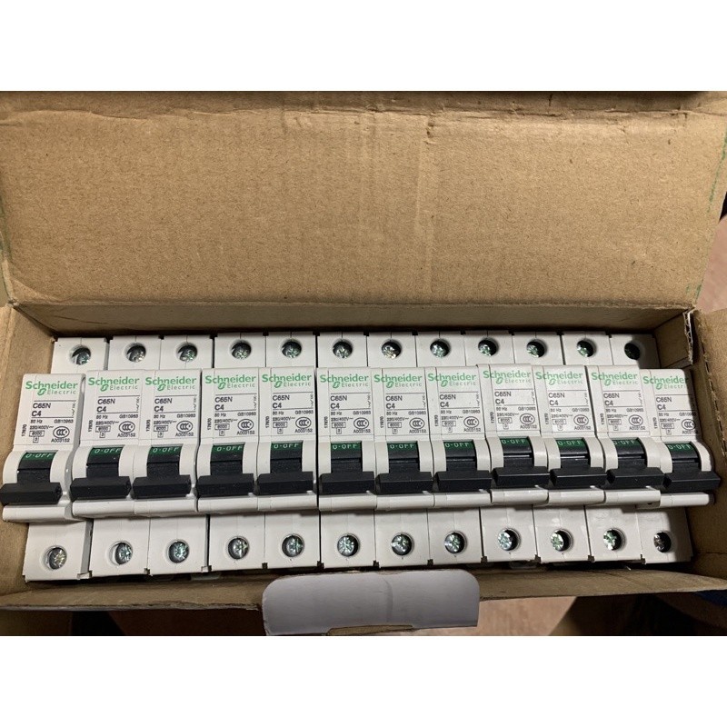 Cầu dao tự động aptomat MCB schneider  C65N C4 1P