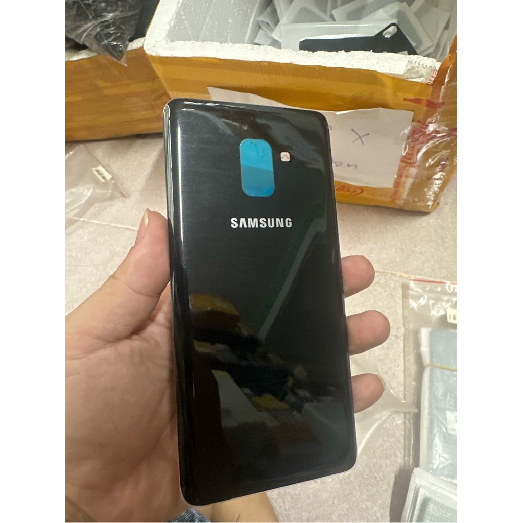 nắp lưng sam sung a730/a8 plus