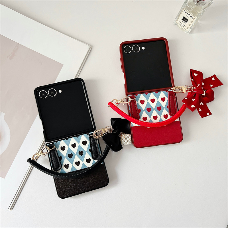 Retro Vintage Ins Case Z Flip7 Flip Z7 Trái Tim Silicon Mềm Cho Samsung Galaxy Z Flip 7 Có Dây Đeo V