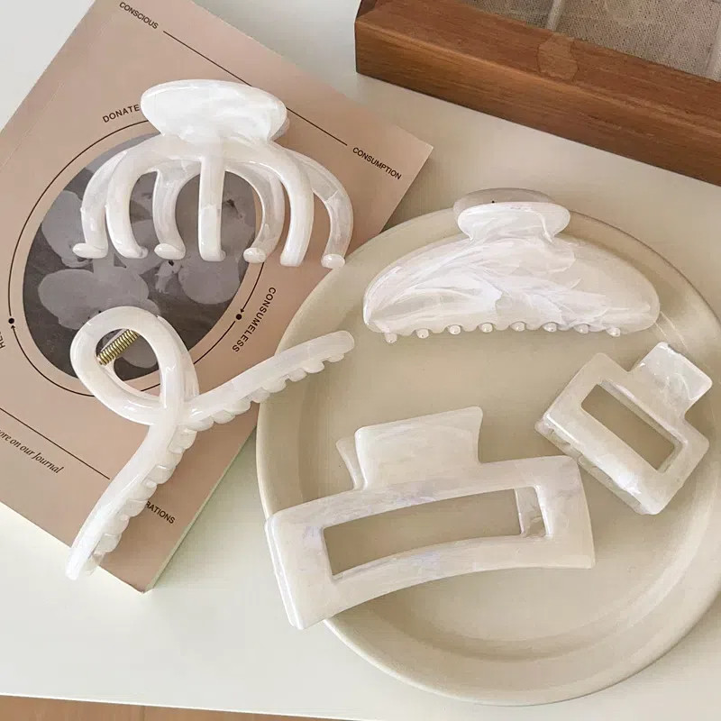 Kẹp tóc nữ Jelly White Shark Clip