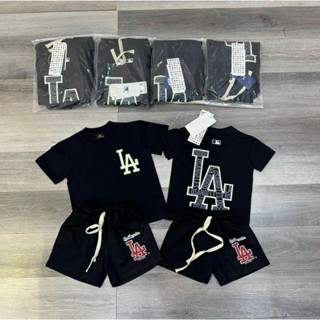 Bộ quần áo cho bé trai hình L.A đỏ, set áo phông quần short trẻ em Huly stor