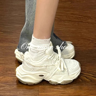 Một đôi giày nữa⭐Giày bố bán chạy đế dày nâng cao mùa xuân hè phong cách mới giày thể thao thông thường mát mẻ giày trắng