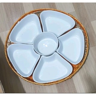 giadunghn01 Bộ bát đĩa hình hoa mai 5 cánh nhựa phíp trắng bóng bao gồm 5 đĩa cánh hoa 1 bát, 1 khay