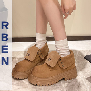 RENBEN Giày bốt ngắn đế dày màu vàng lớn mùa thu mới cổ điển Maillard ve chữ Martin bốt