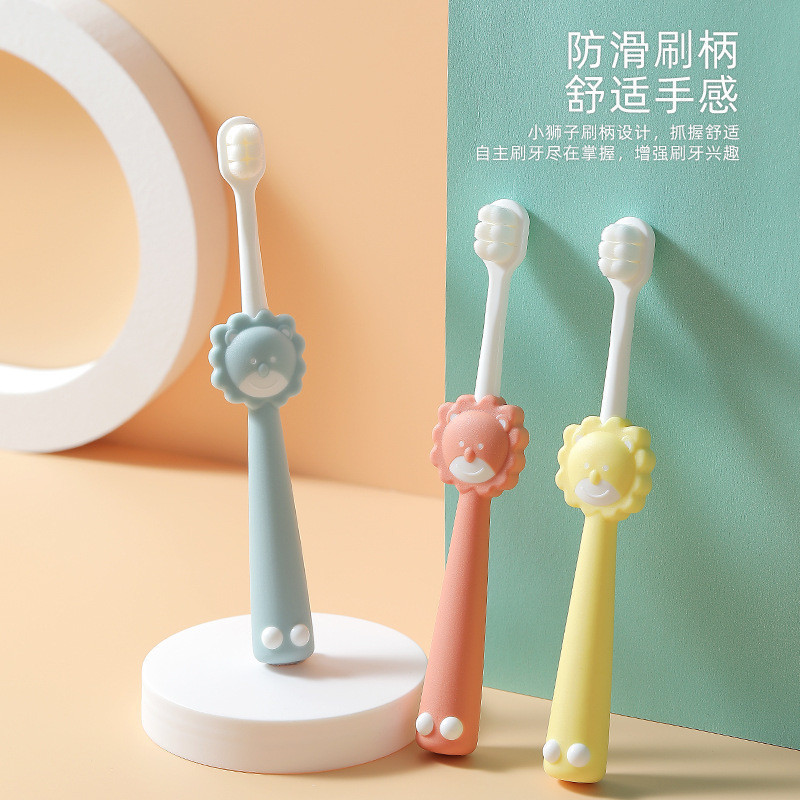 Bàn chải đánh răng lông tơ siêu mềm cho bé từ 2 đến 12 tuổi tập đánh hình sư tử dễ thương siêu mềm