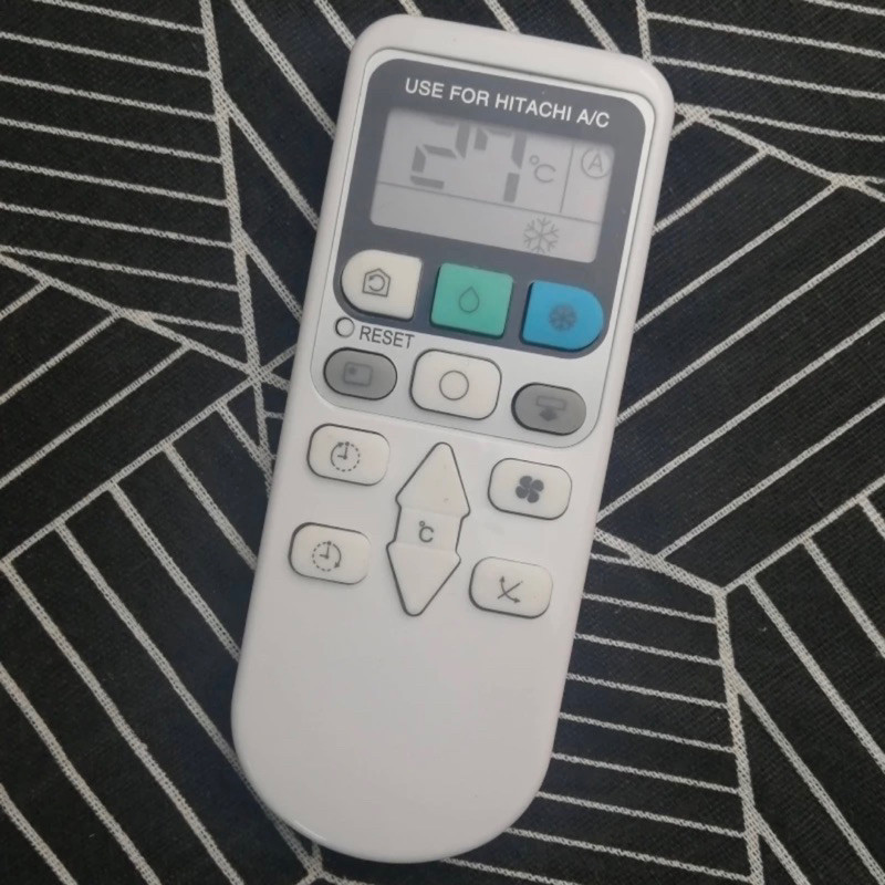 Điều Khiển Remote Máy Lạnh HITACHI RAR-3V2 (Cong) _Bảo Hành Đổi Mới