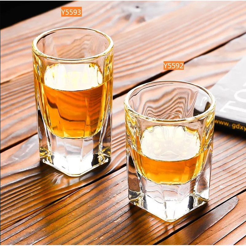 Ly Uống Rượu Thuỷ Tinh Deli Y5592 Dung Tích 25ml(12ly)