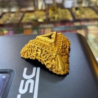 ĐẾ PHỔ BA Đồng Nepal (Cái) [KHÔNG GIAN MẬT TÔNG]