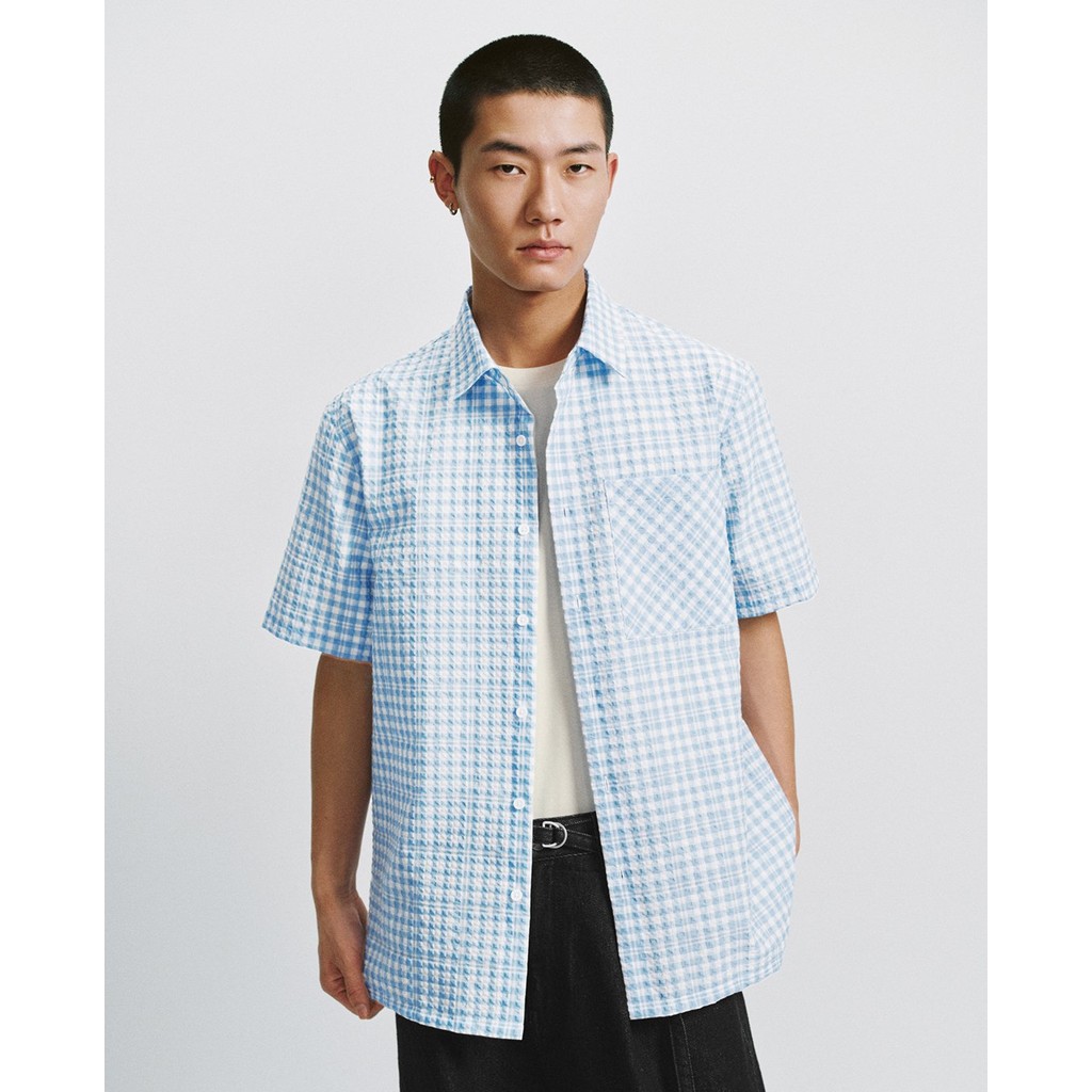 URBAN REVIVO - Áo sơ mi nam cổ bẻ tay ngắn sọc caro UMM250021-LR3