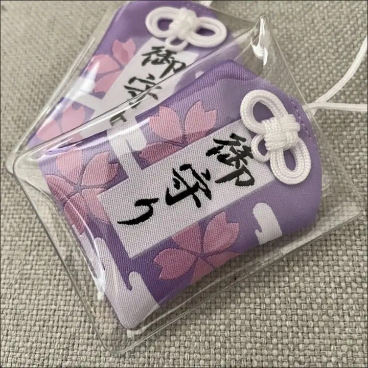 Cuốn sách nhỏ màu đỏ Heiji và Thám tử Ye Ming Bùa hộ mệnh của Conan ✷ ❈ ❈ ❈ ❆ ❈ ❈ ❈ ❈ ❈ ❈ ❈ ❈ ❈ ❈ ✸ 