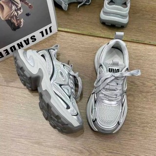 Đế dày bạc bố già giày nữ lưới thoáng khí phần mỏng tăng chiều cao giải trí hàng trăm giày thể thao