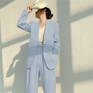 Blazer Nữ 2024 Phong Cách Mới Thiết Kế Mùa Xuân Niche Phù Hợp Với Sang Trọng Mỏng Phù Hợp Với Nhỏ