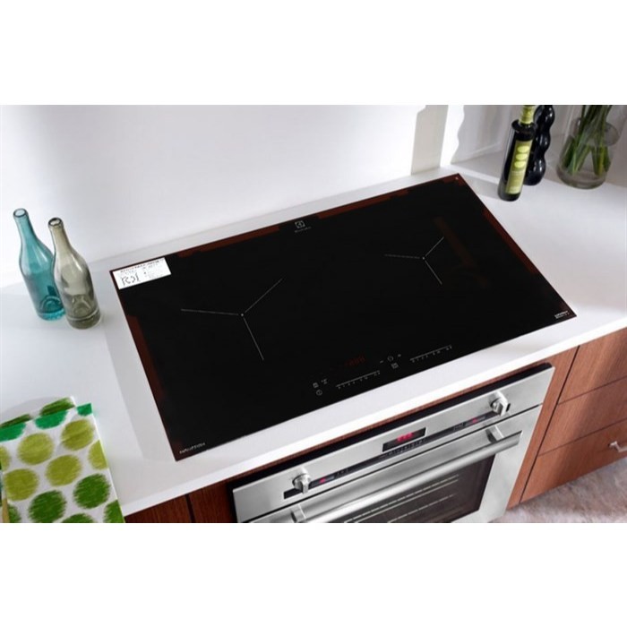 Bếp từ đôi lắp âm Electrolux EHI7260BB tổng công suất 3200w, mặt Kính Ceramic - Eurokera cao cấp