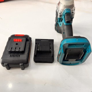 Ngàm Đế Chuyển Chân Pin Trung Quốc Dayi A3 Sang Máy Makita 18V - 21V - DSHOP