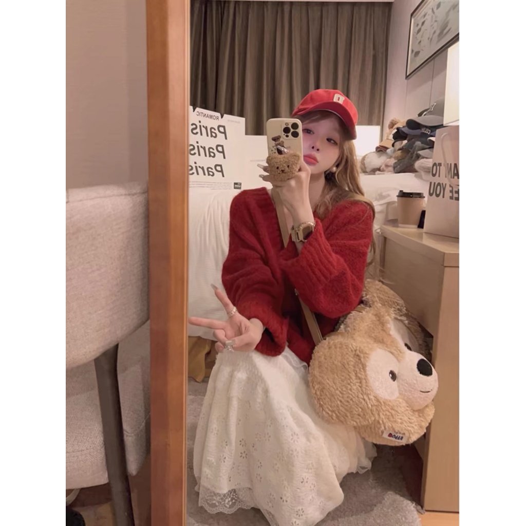 Áo len đỏ Áo noel tết cổ chữ V cao cấp phong cách lười Áo dệt kim dễ phối mặc ngoài rộng rãi mẫu mới 2024 | BigBuy360 - bigbuy360.vn