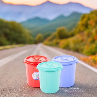 Thùng tròn 25L Duy Tân. Thùng nhựa có nắp, dung tích 25 lít. Chất liệu nhựa PP, độ bền cao.