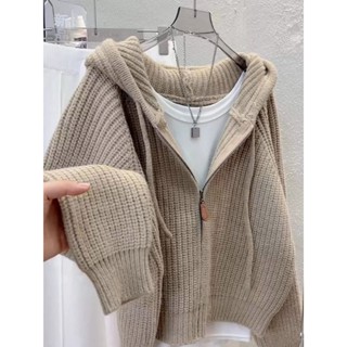 Phong Cách Ngắn Có Mũ Trùm Đầu Dây Kéo Dệt Kim Cardigan Nữ Thu Đông Phong Cách Mới Thiết Kế Niche Áo Len Nhật Bản Retro Lười Áo Khoác