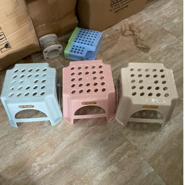 (SIÊU RẺ) Ghế nhựa lỗ Việt Nhật- Ghế đẩu thấp giá rẻ siêu bền 2001 xả lỗ chuẩn cao cấp Việt Nhật