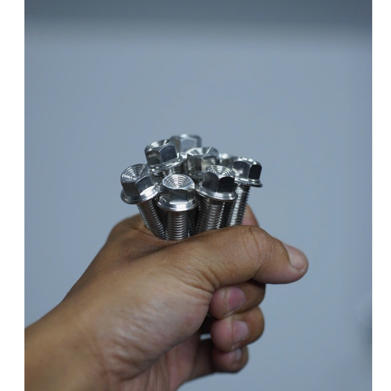 Ốc salaya thái v2 size 10li gắn nhiều vị trí các dòng xe 3