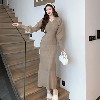 Váy Liền Dệt Kim Tay Đèn Lồng Cổ Chữ V Cao Cấp Thu Đông Áo Len Dày Mặc Bên Trong Cho Nữ Váy Dài