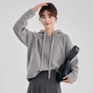 Áo khoác dệt kim dáng rộng mới của C & M dành cho nữ