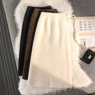  Chân váy một bước xẻ sau lông chồn nước Chân váy nữ mùa thu đông len dệt kim cạp cao tôn dáng dài vừa 