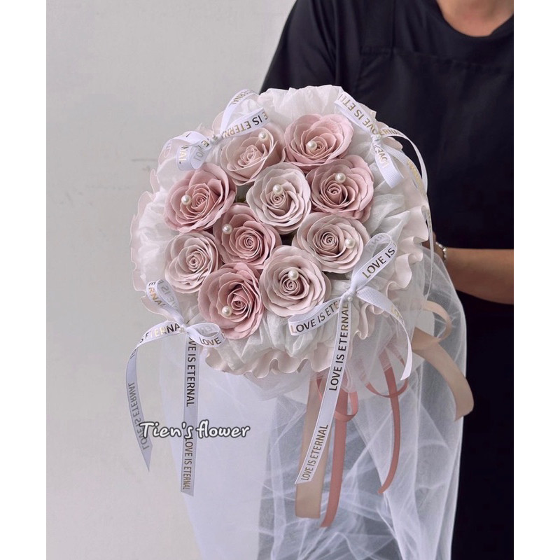 Bó hoa sáp Ecuador mẫu tiểu thư xinh xắn