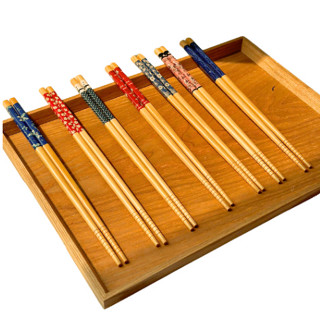 Đũa tre cao cấp, chống mốc, họa tiết nhiều kiểu 24cmx PHI 7.5mm ( MUA 10 BỘ TẶNG 1 BỘ MÀU NGẪU NHIÊN)