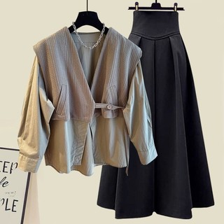  Qianqian QQJI Spike Tóc Thẳng Đầu Mùa Xuân Phù Hợp Với Nữ Phong Cách Mới Melade Mặc Thiết Kế Cảm Thấy Giả Hai Mảnh Áo Nữ Ôm Hơn Nhìn Váy Bộ Đồ Hai Mảnh Bán Chạy 
