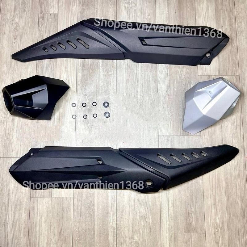 Ốp pô xe Che Pô Đuôi Pô WINNER V1 Mẫu Thái Đen Bạc