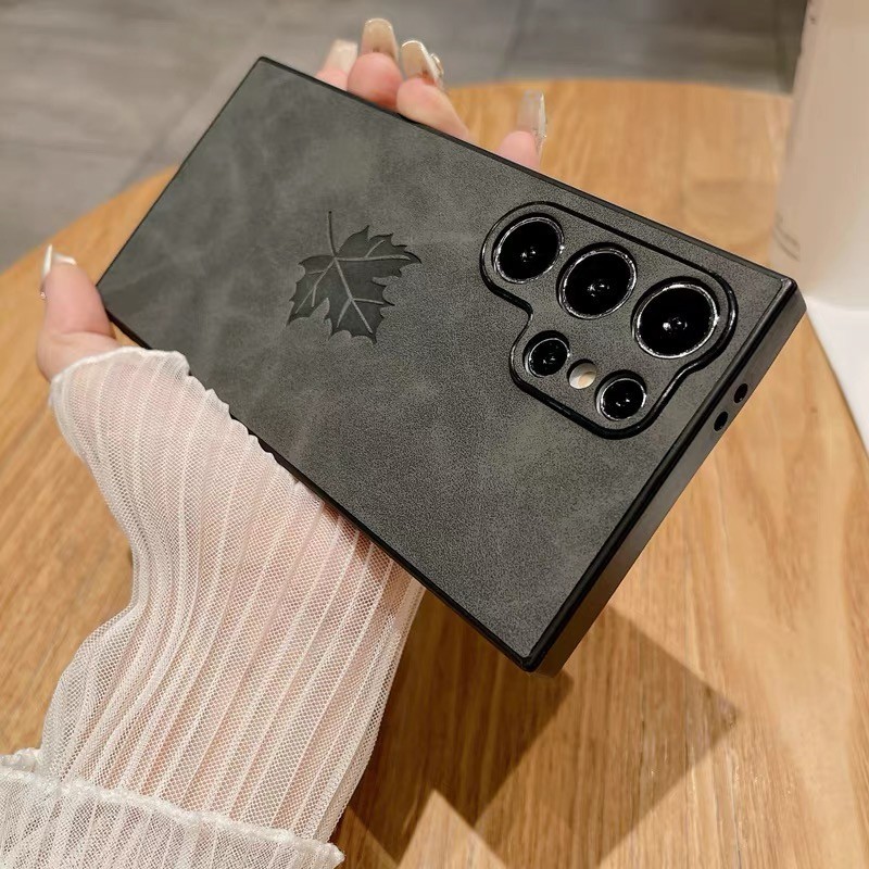 Ốp bảo vệ điện thoại chống vân tay và chống rơi Skin Feel Maple Leaf cho Samsung Galaxy S21 S22 S23 S24 Plus Ultra 21FE 23FE 24FE Note20 20Ultra
