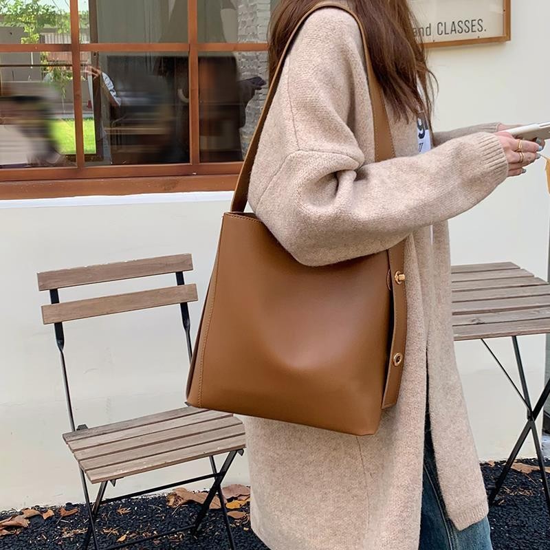 Túi đeo vai thời trang Nhật Bản và Hàn Quốc túi xô đeo chéo retro dung tích lớn túi tote