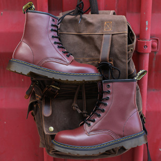 Hàng sẵn có Size Lớn 34-47 New England Martin Boots Da Thật Tám Lỗ Giày Bốt Martin Giày Tổng Thể Nam Công Sở Da Giày Công Sở Giày Da Ngón Chân Lớn Da Thật Cặp Đôi Giày Bốt Martin Cao Cấp Giày Bốt Mắt Cá Chân Doanh Nhân Giày Da Chống Trơn Trượt