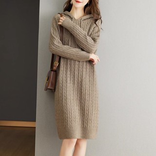   Có hàng  Váy dệt kim xoắn dành cho nữ mùa thu đông mới váy áo len có mũ trùm đầu cổ tròn vừa đến dài váy len dệt kim dài tay dáng rộng phong cách Hàn Quốc dành cho nữ. 