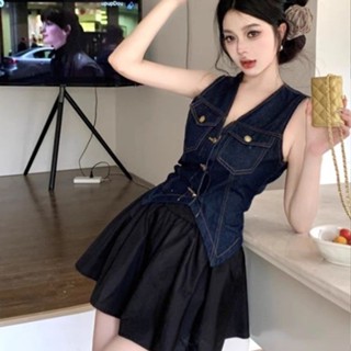  Áo Gile Bò Không Tay Cổ V Phong Cách Cổ Điển Thời Trang Nữ Dáng Ngắn Ôm Người Tôn Vóc Mẫu Mới Mùa Hè 