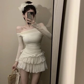 Bộ Đồ Váy Ngắn Hai Chiếc Váy Ngắn Hai Chiếc Bánh Bèo Cạp Cao Của Hot Girl Vai Dài Tay