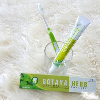 Kem đánh răņg thảo ḋược Botaya Herb Natural Toothpaste