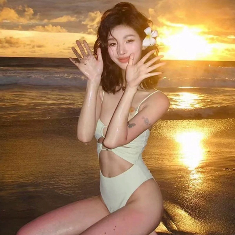 Đồ Bơi Nữ Gợi Cảm Retro Bikini Một Mảnh Đồ Bơi Kỳ Nghỉ Du Lịch Châu Âu Và Mỹ Gợi Cảm Suspender Phong Cách Thời Trang Đi Biển Bikini Bộ | BigBuy360 - bigbuy360.vn