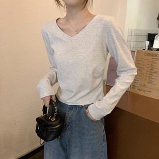 XUANMO Local brand Áo ôm body Áo thun tay dài 100% cotton Áo vai chính mẫu mới Áo thun 100% cotton dài tay cổ chữ V mặc ngoài khí chất cổ điển tôn dáng thon gọn