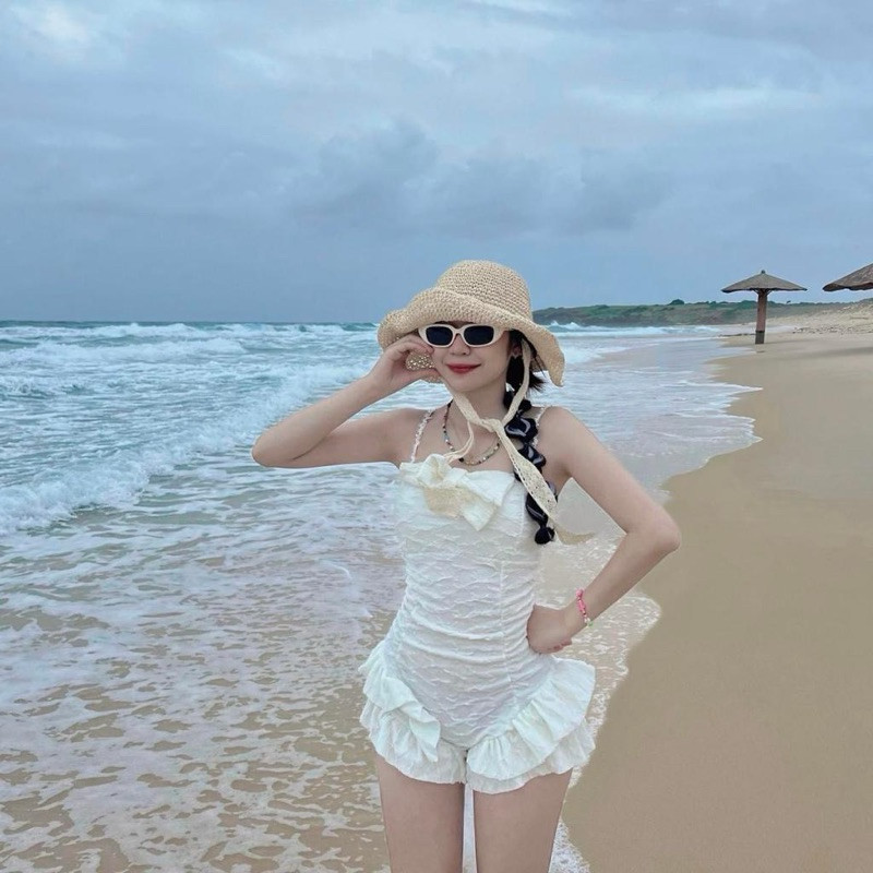 Set bộ đồ bơi bikini áo tắm thiết kế họa tiết gợn sóng phối 2 dây ngọc trai bèo nhún điệu đà HMH BKN48 | BigBuy360 - bigbuy360.vn