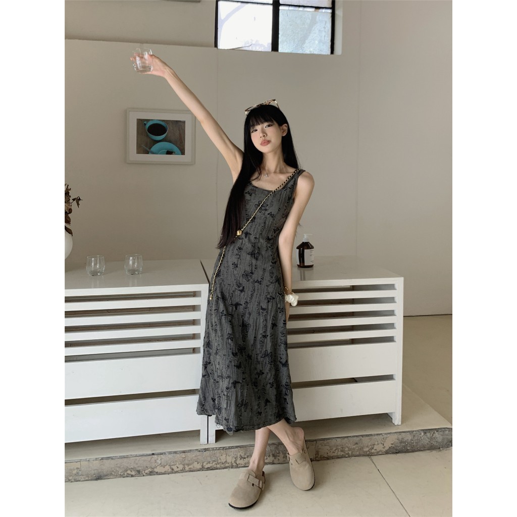 「MOTEL7」Đầm đeo bướm thiết kế mỏng hơn vừa vặn đ